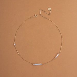 LONG WHITE PEARL BEAD SHORT NECKLACE
