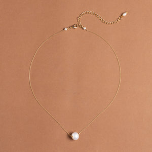 FRESH WHITE PEARL DELICATE NECKLACE