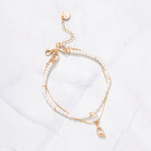 Mommy White Pearl "Bracelet" (เลือกอักษร Initial ได้)