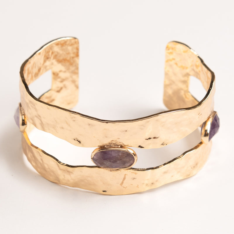 AMEHYST STUD HAMMERED GOLD CUFF