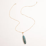 ELONGATED GREEN AGATE PENDANT NECKLACE