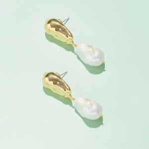 GOLD AND PEARL DROP EARRINGS